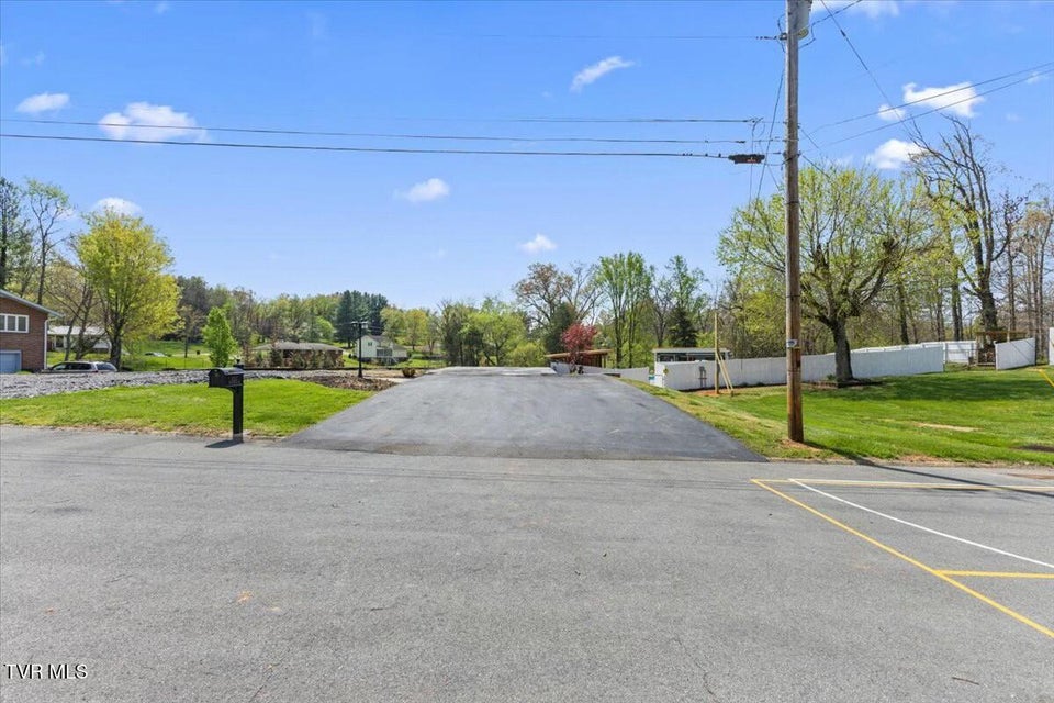 Photo #4: 6312 Heatherwood Lane