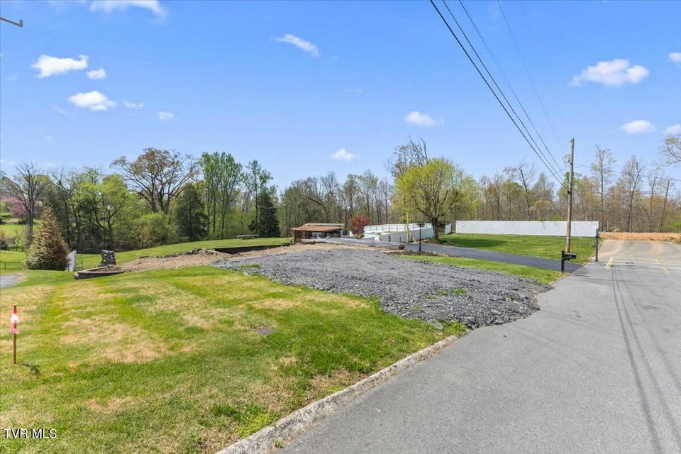 Photo #5: 6312 Heatherwood Lane