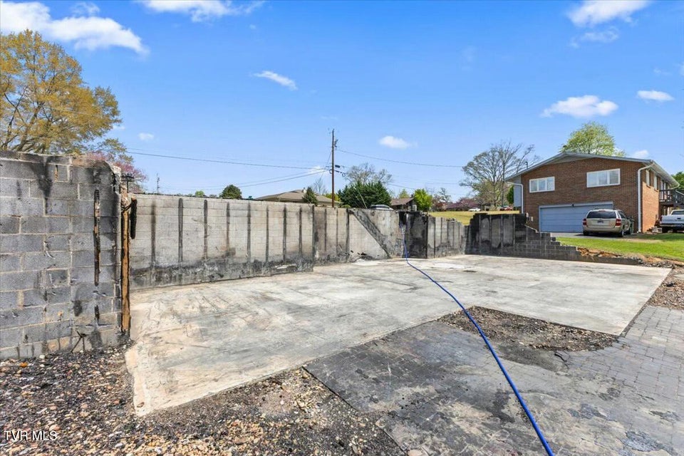 Photo #10: 6312 Heatherwood Lane