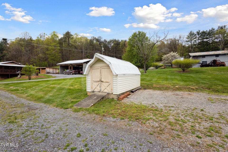 Photo #32: 583 Fleming Road