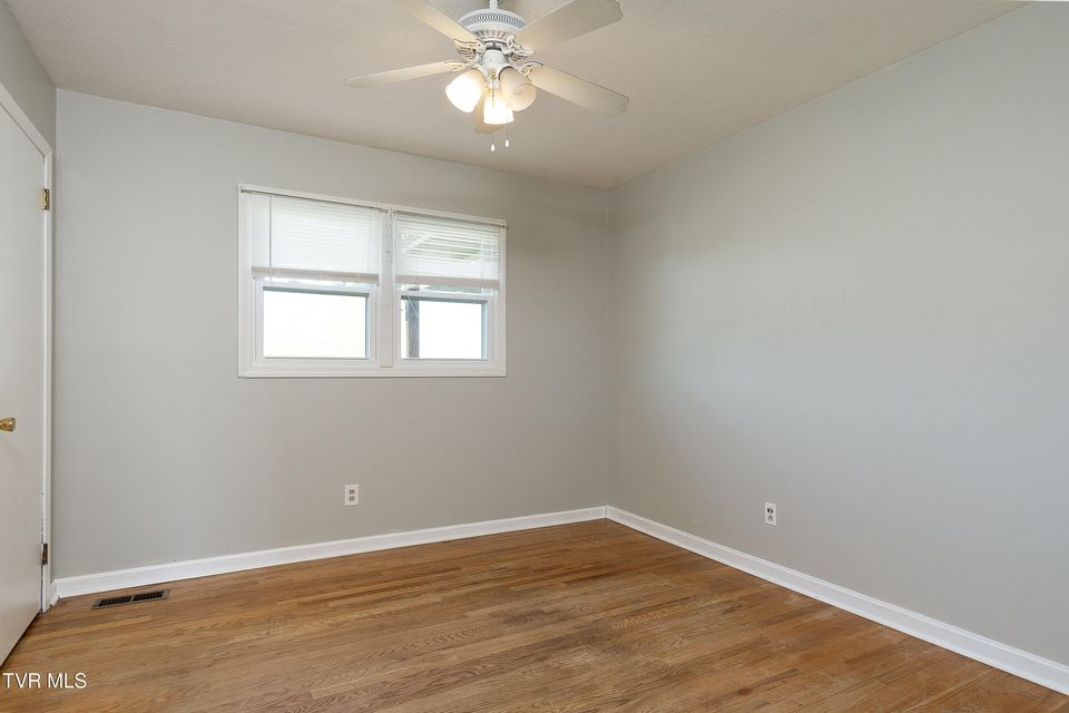 Photo #23: 257 Clearview Street