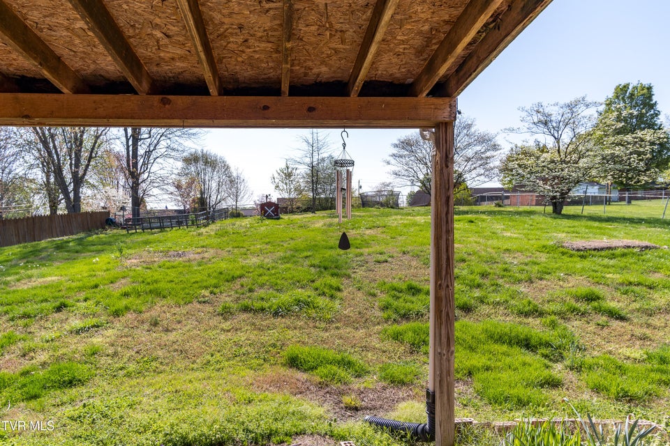 Photo #32: 257 Clearview Street