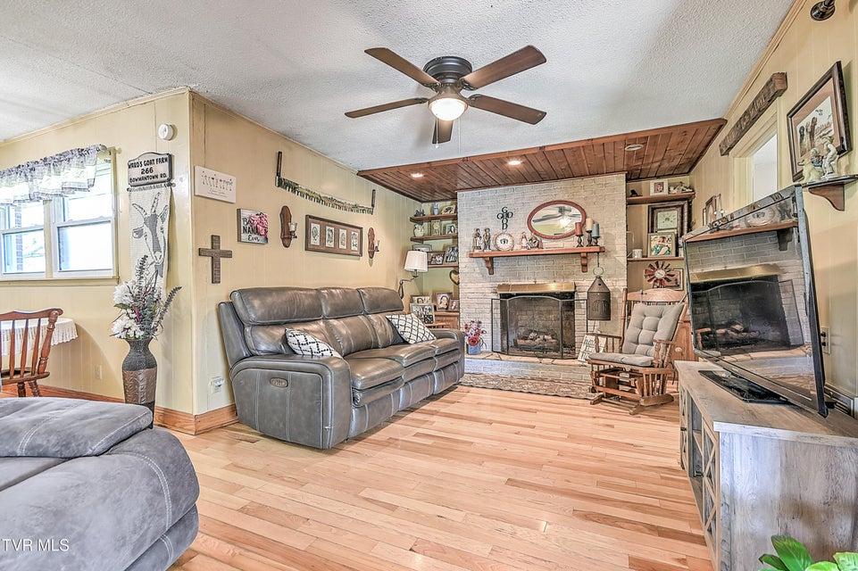 Photo #28: 266 Bowmantown Road