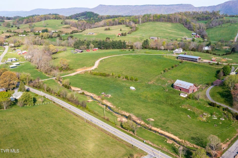 Photo #2: 16495 Kingsport Hwy Highway