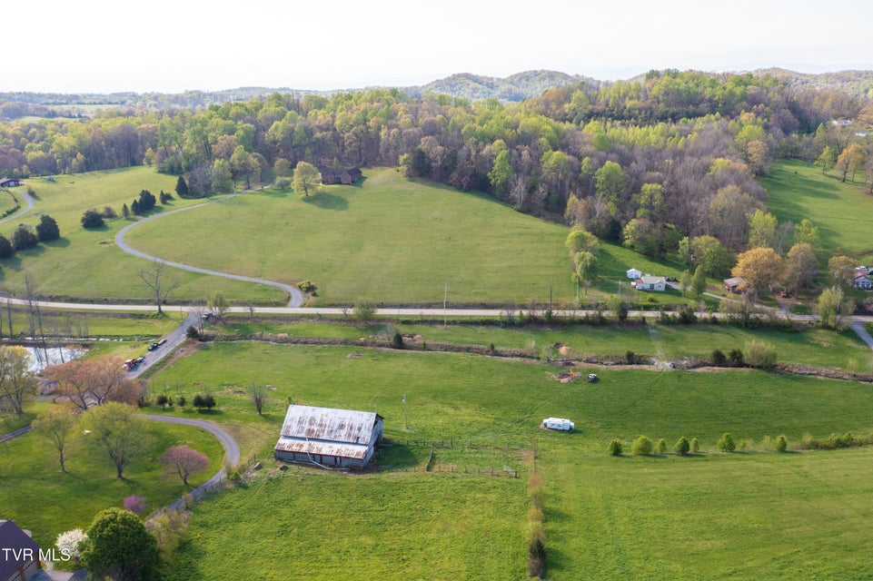 Photo #16: 16495 Kingsport Hwy Highway