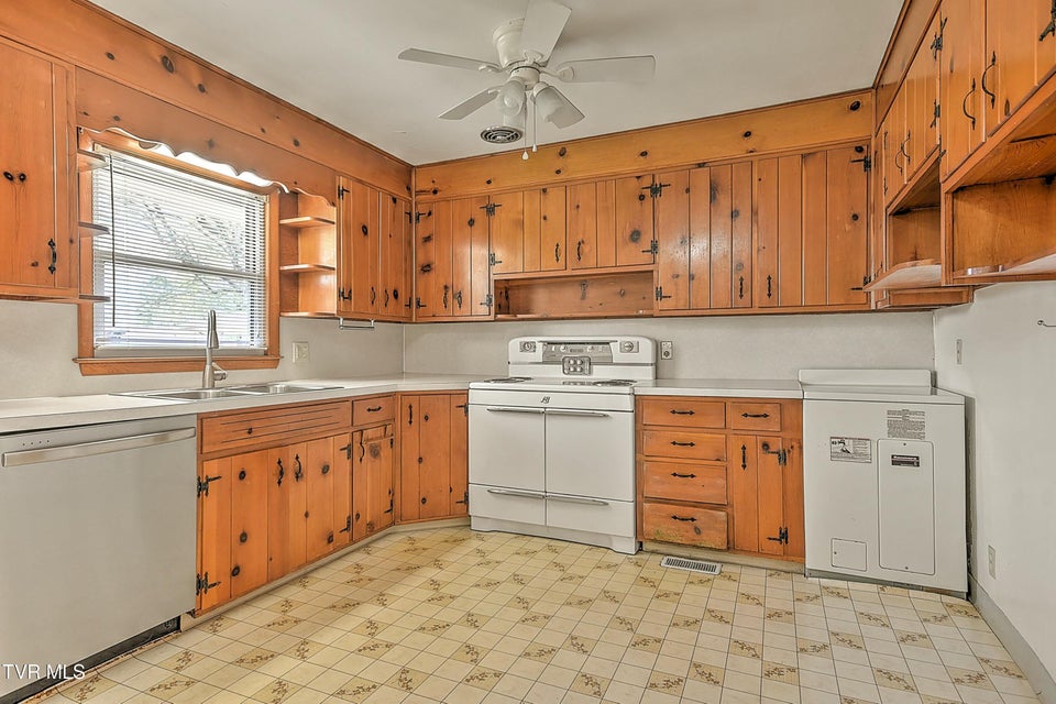 Photo #6: 2013 Hermitage Drive