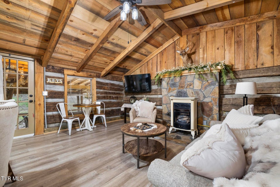 Photo #8: 445 & 475 Log Cabin Road