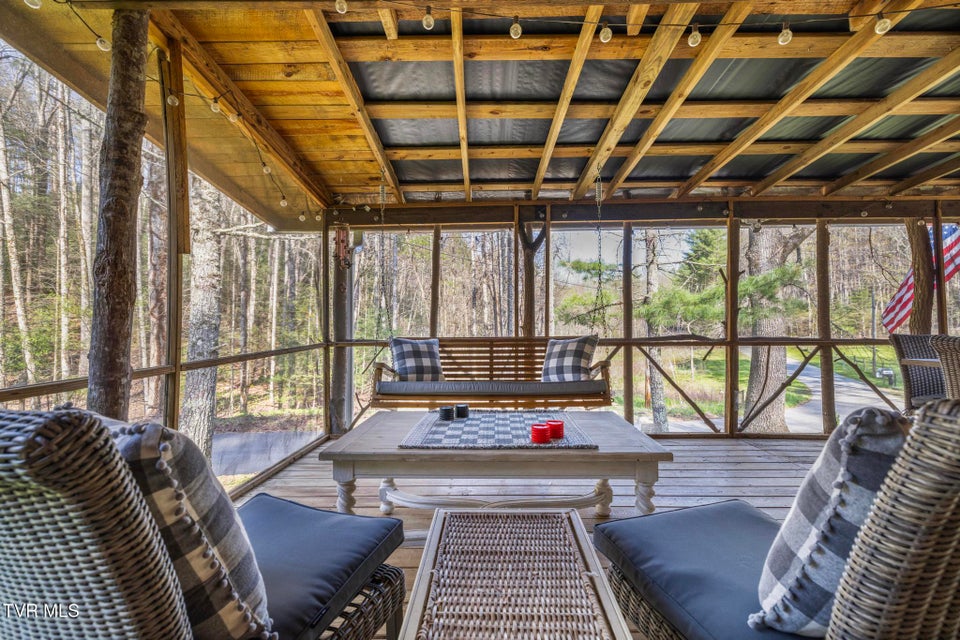 Photo #27: 445 & 475 Log Cabin Road