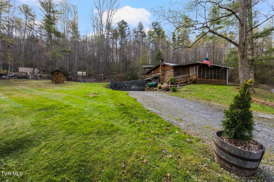 Photo #34: 445 & 475 Log Cabin Road