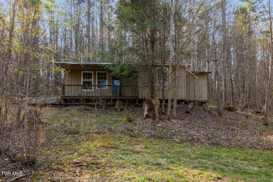 Photo #37: 445 & 475 Log Cabin Road