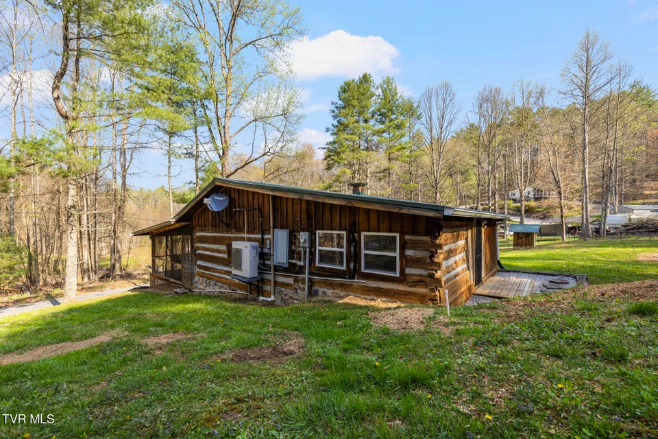 Photo #32: 445 & 475 Log Cabin Road