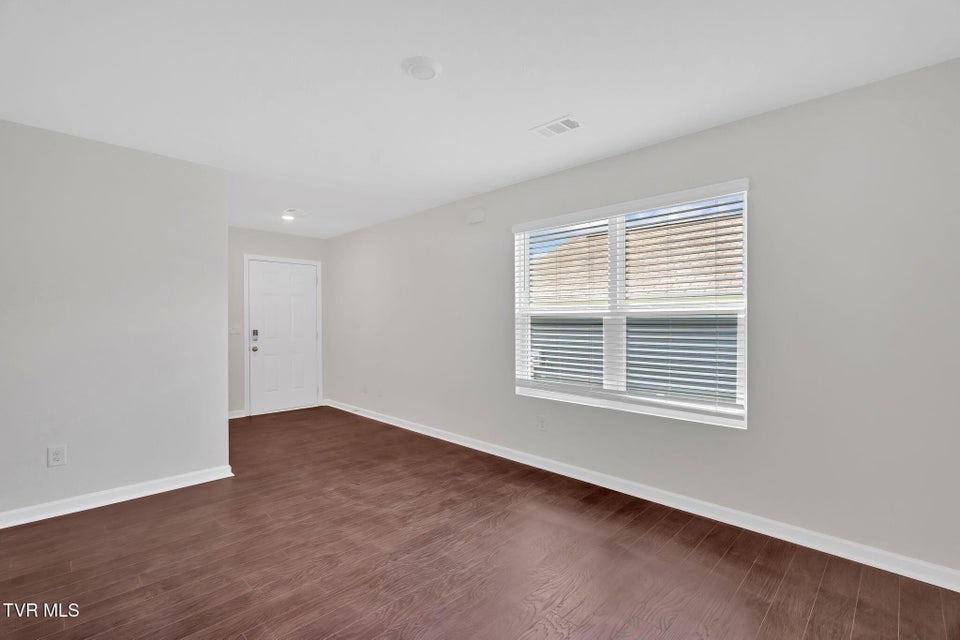 Photo #6: 349 Arrowhead Drive