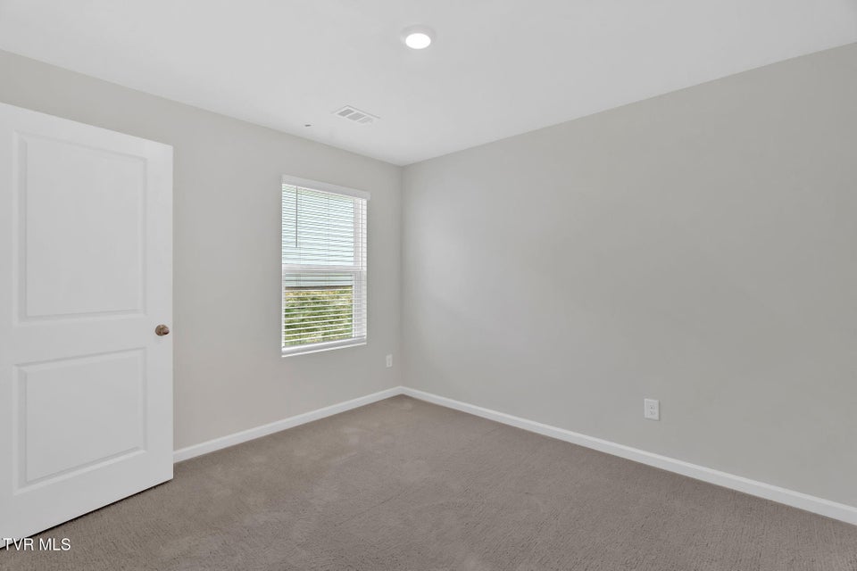 Photo #8: 349 Arrowhead Drive