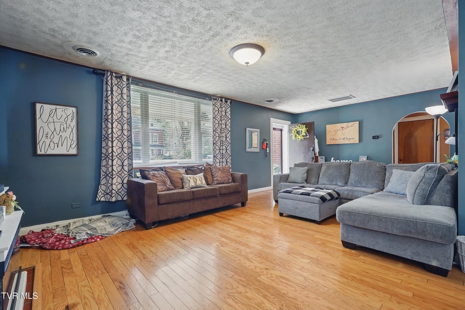 Photo #7: 1124 Virginia Avenue