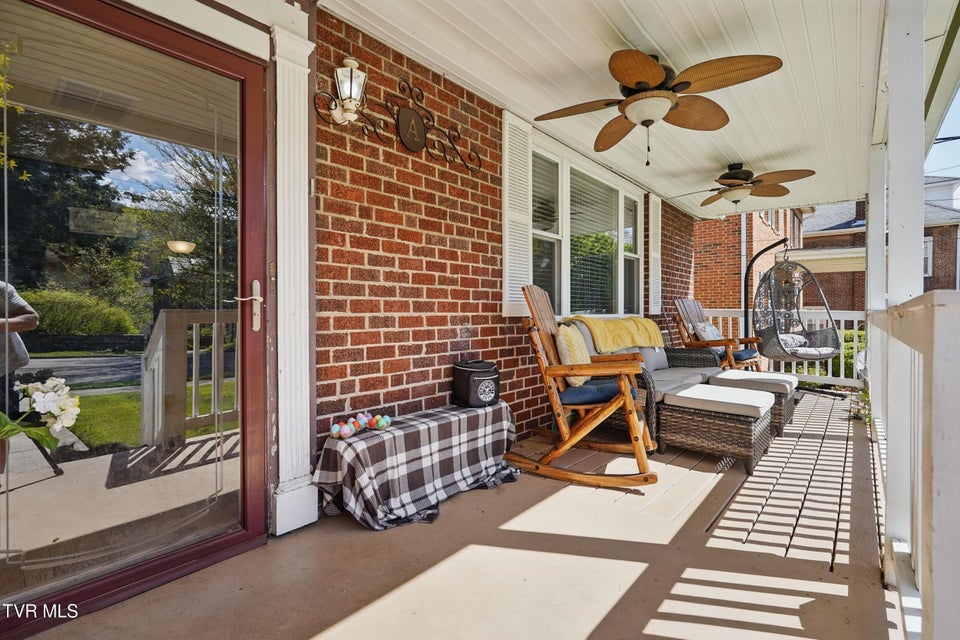 Photo #4: 1124 Virginia Avenue