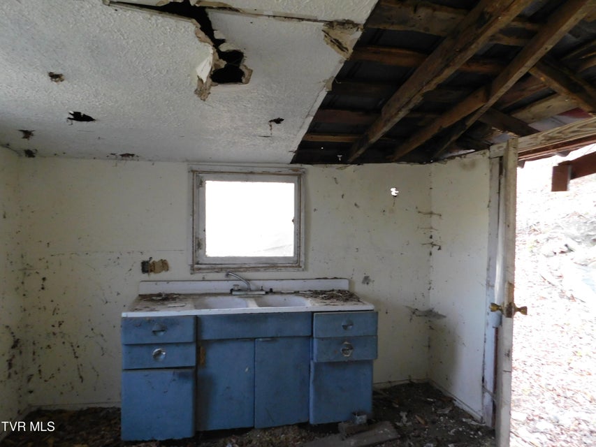 Photo #9: 440 Big Hill Road