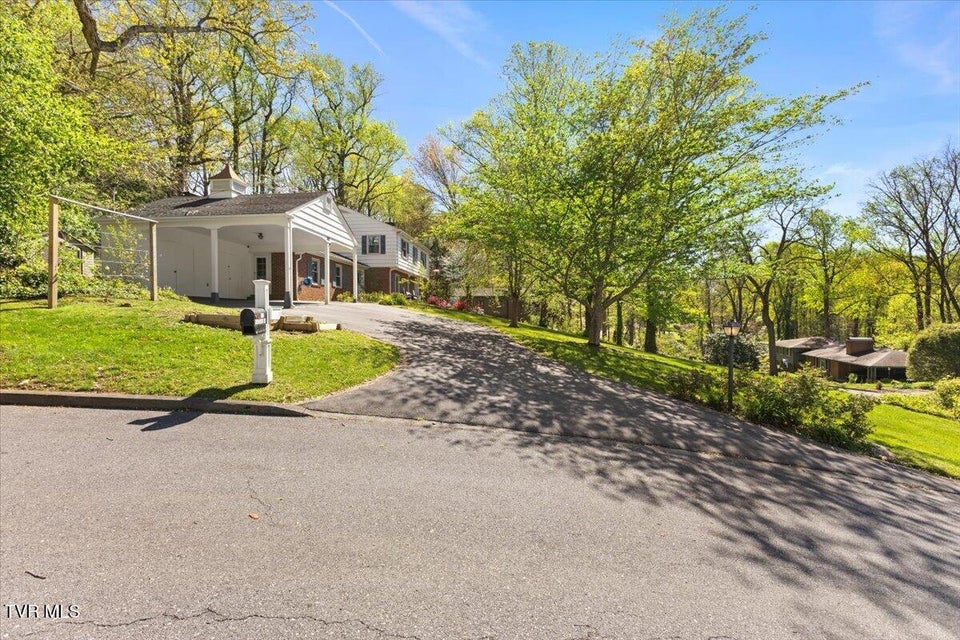 Photo #57: 302 Hillside Road Road