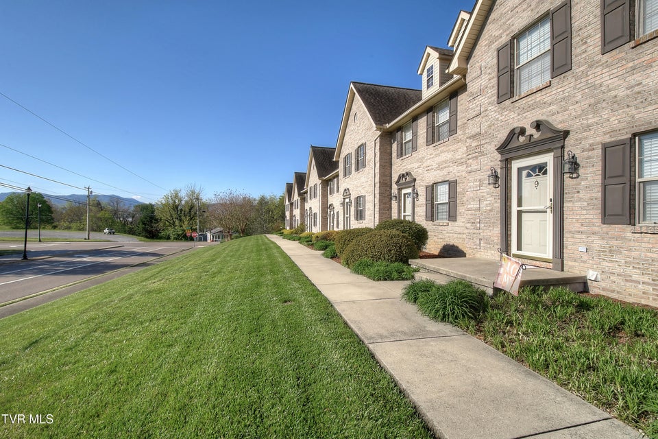 Photo #4: 820 Liberty Bell Boulevard