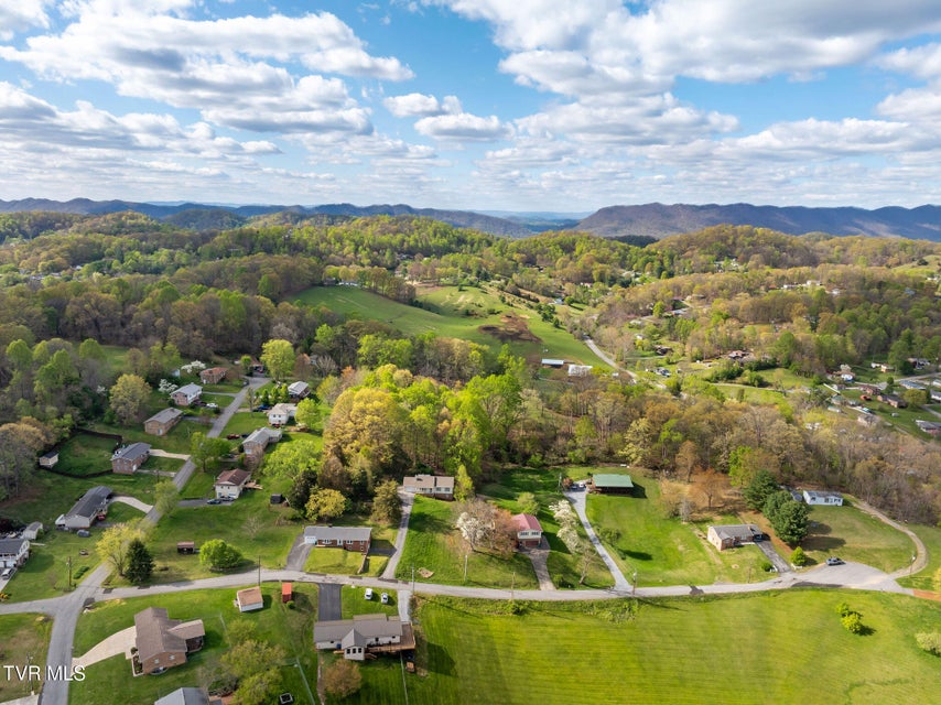 Photo #3: 1606 Sky View Drive