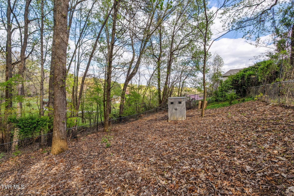 Photo #26: 1606 Sky View Drive
