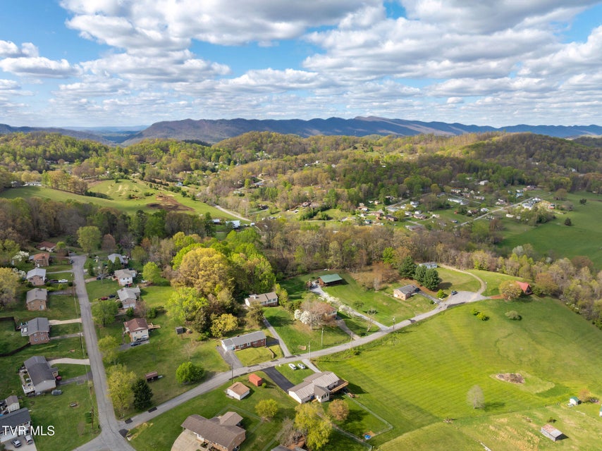 Photo #6: 1606 Sky View Drive