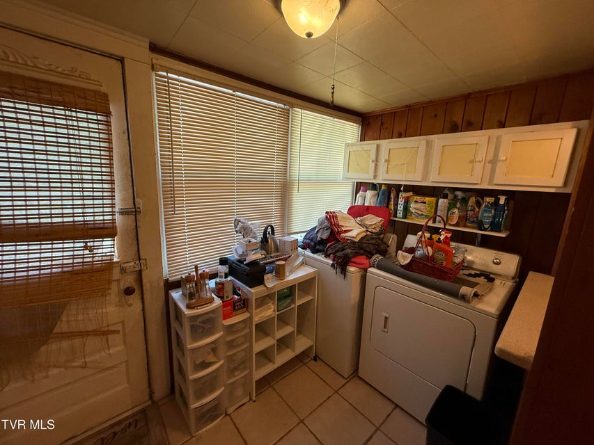 Photo #25: 214 Sycamore Street