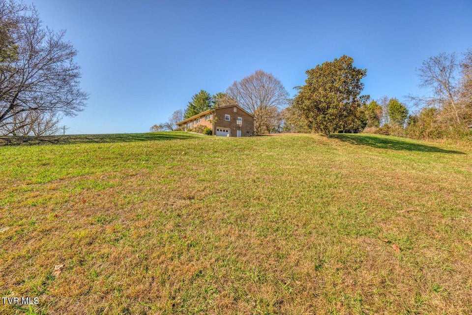 Photo #32: 173 Hickory Hills Road