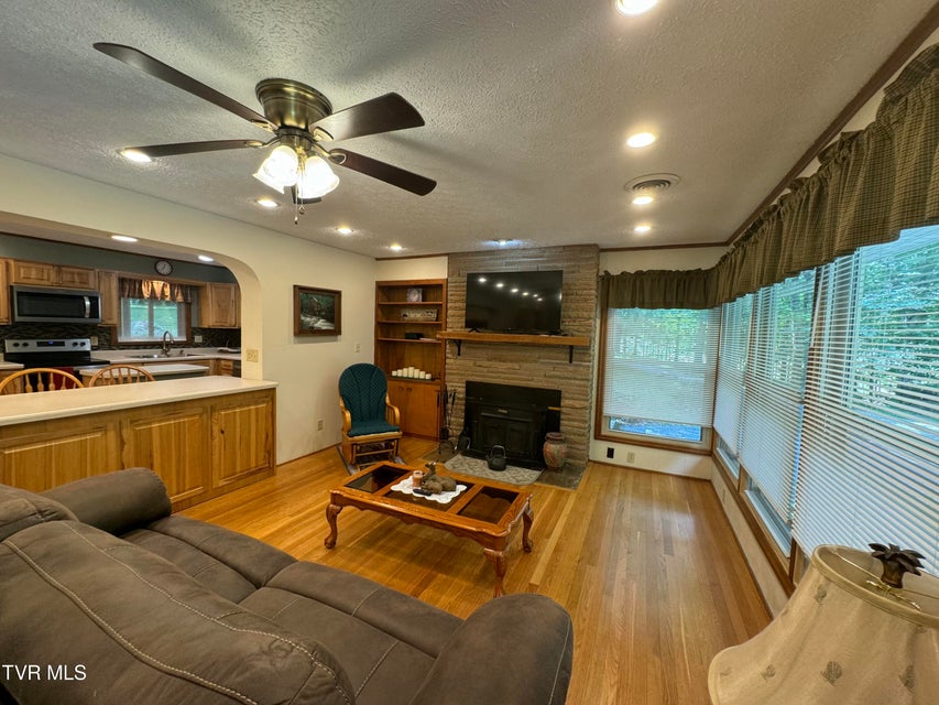 Photo #7: 355 Holston Drive