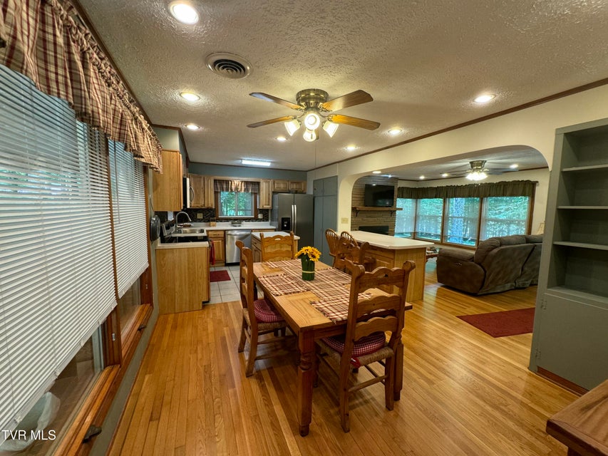 Photo #17: 355 Holston Drive