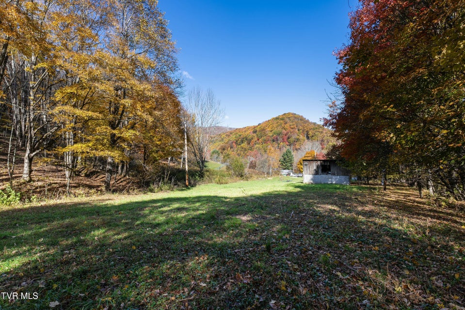 Photo #7: 140 Doe Lane