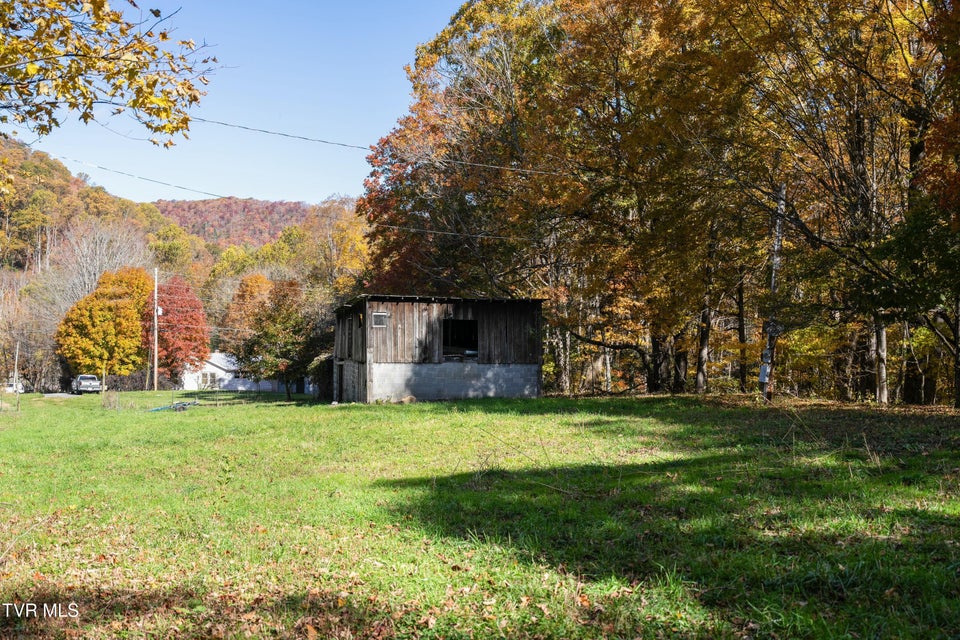 Photo #10: 140 Doe Lane