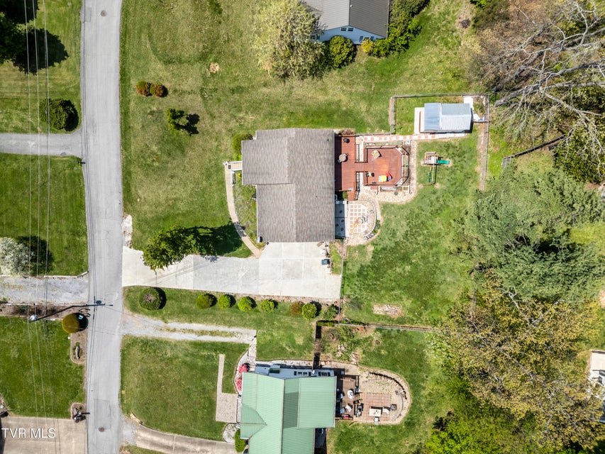 Photo #27: 207 Dogwood Drive