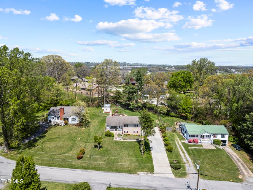 Photo #28: 207 Dogwood Drive