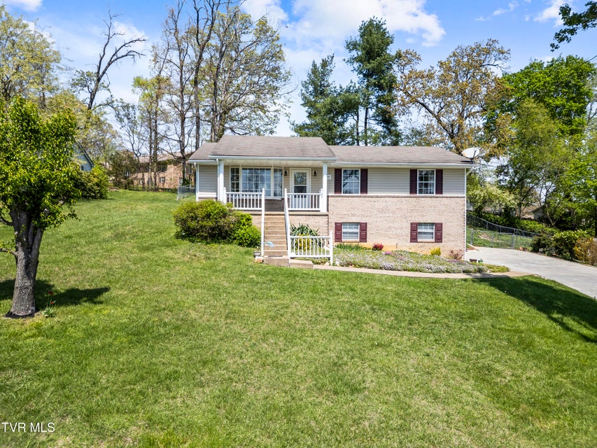 Photo #31: 207 Dogwood Drive