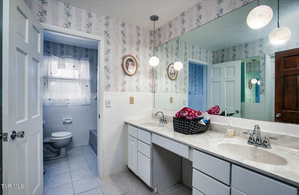Photo #15: 1220 Kingston Court