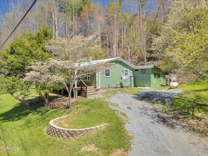 Photo #3: 490 Viking Mountain Road