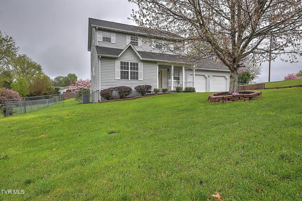Photo #40: 3700 Deepwood Drive
