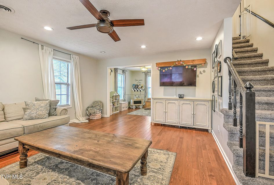 Photo #7: 3700 Deepwood Drive