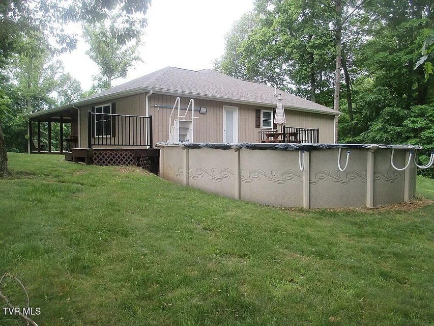 Photo #10: 123 Rose Hill Drive