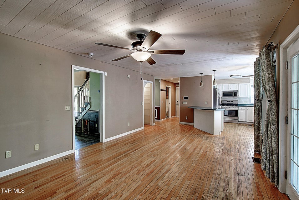 Photo #14: 455 Carlton Road