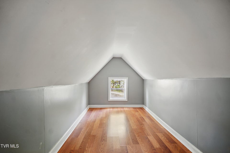Photo #22: 1133 Hill Street