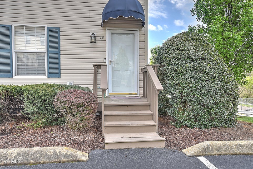 Photo #4: 12 Pepper Ridge Court