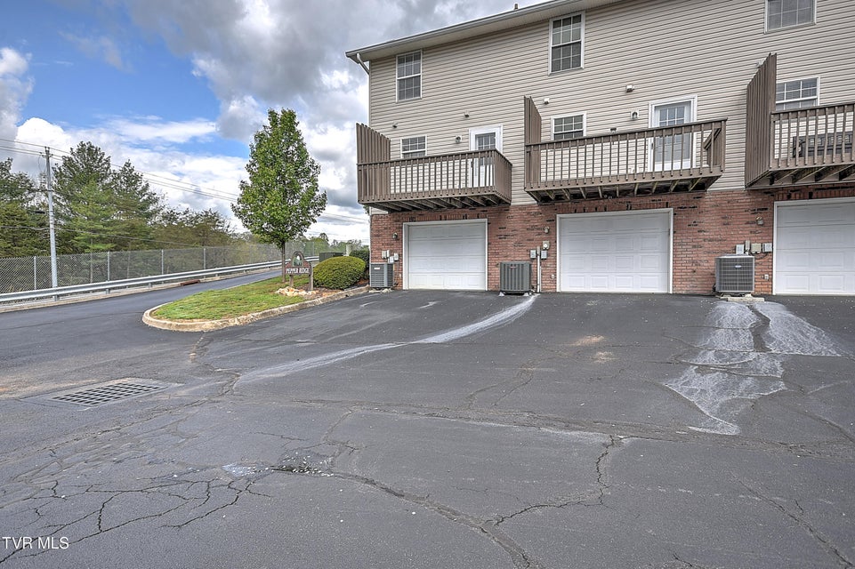 Photo #32: 12 Pepper Ridge Court