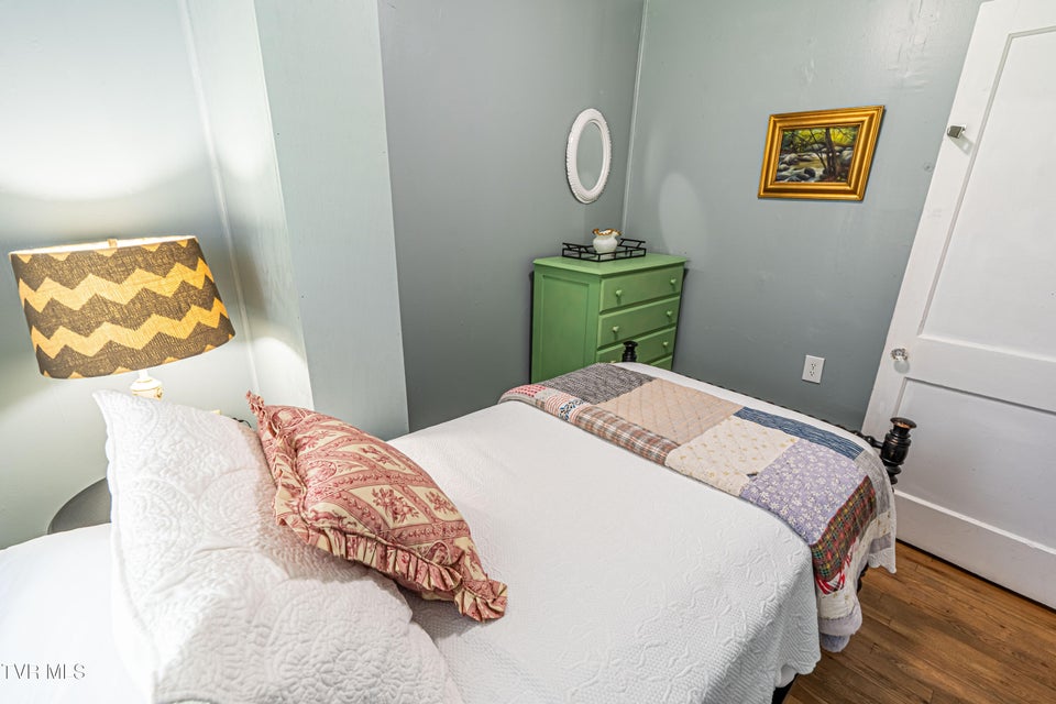 Photo #15: 313 Tanner Street