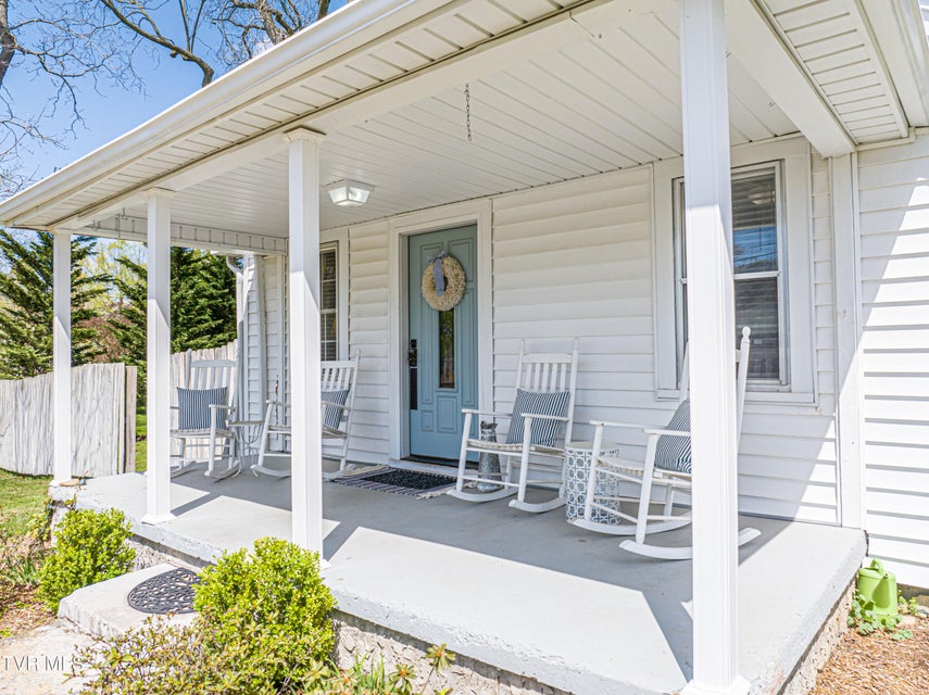Photo #3: 313 Tanner Street