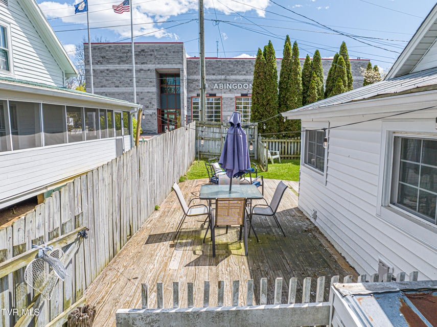 Photo #40: 313 Tanner Street