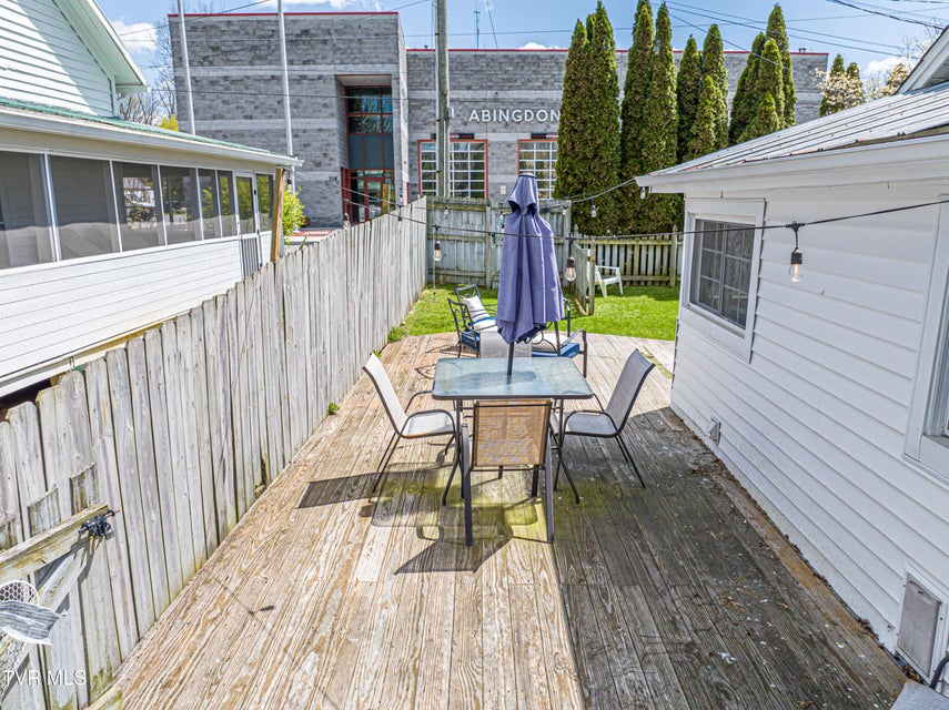 Photo #41: 313 Tanner Street