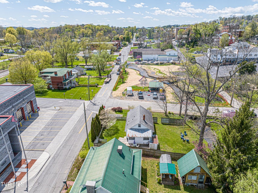 Photo #61: 313 Tanner Street