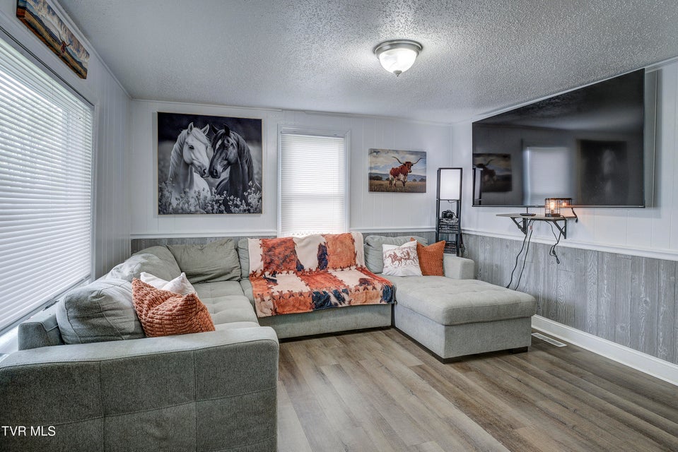 Photo #5: 1712 Mcgee Street