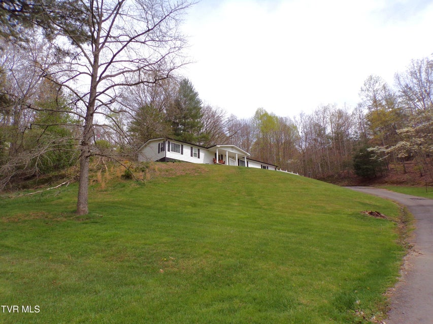 Photo #9: 3500 Glen Echo Drive